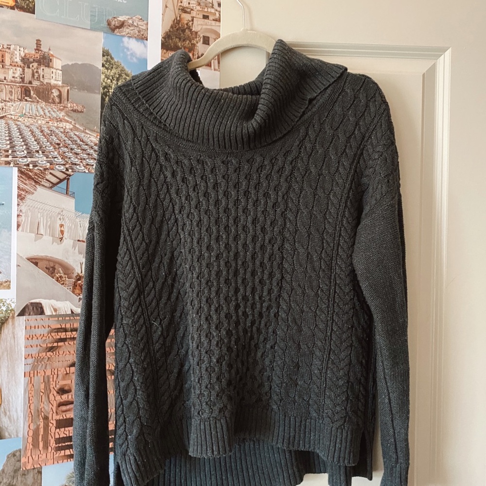 Chunky turtleneck sweater